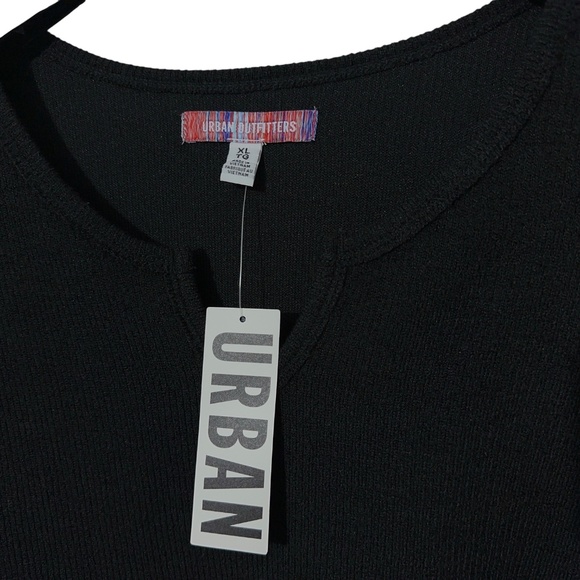 NWT Urban Outfitters Womens Cropped Sweater Size XL Exposed Seam Autumn Fall - Picture 2 of 6